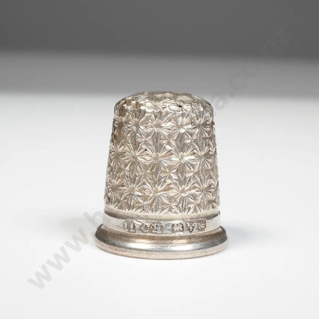 Charles Horner Sterling Silver Thimble Image 1++