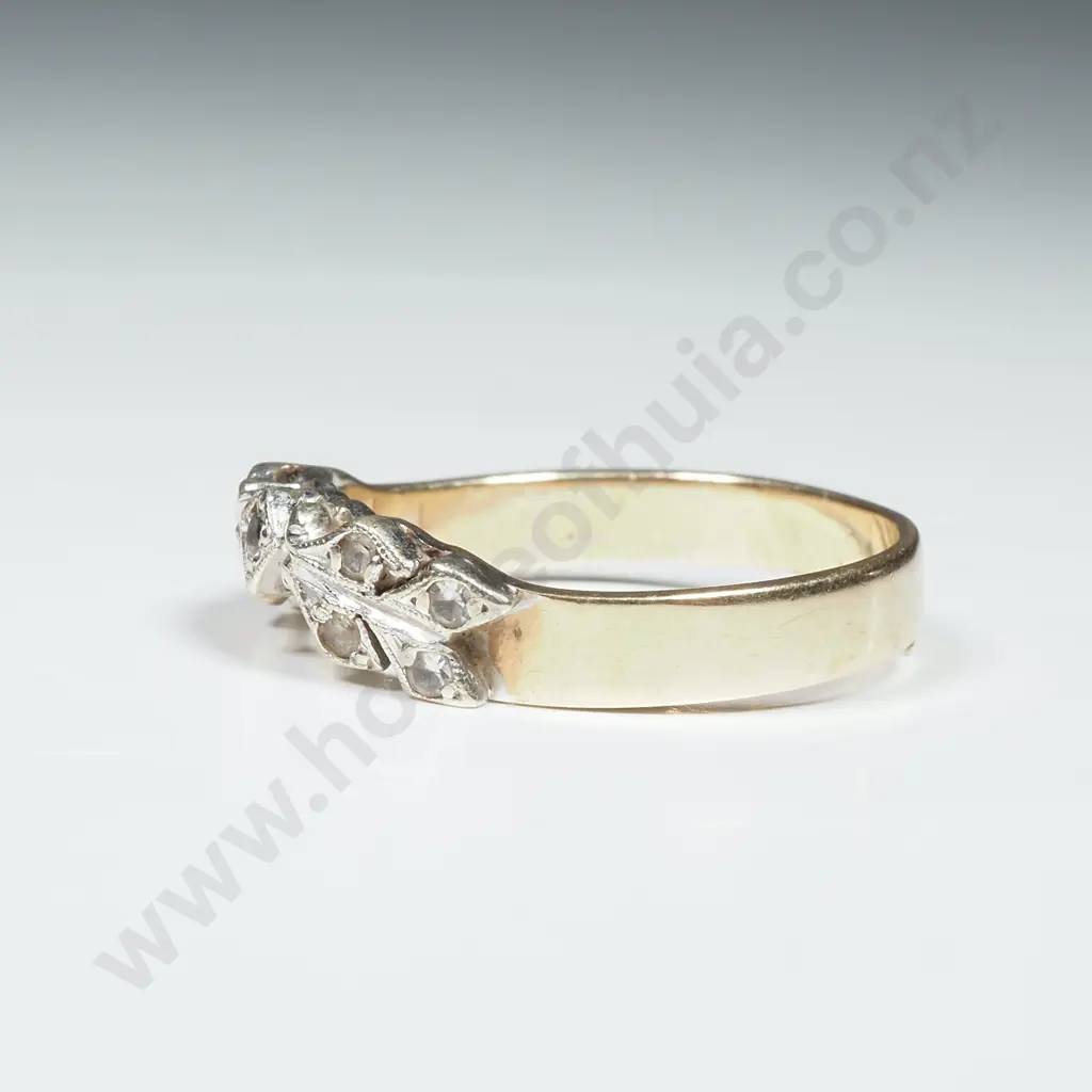 Vintage 9ct Gold Ring Image 1++