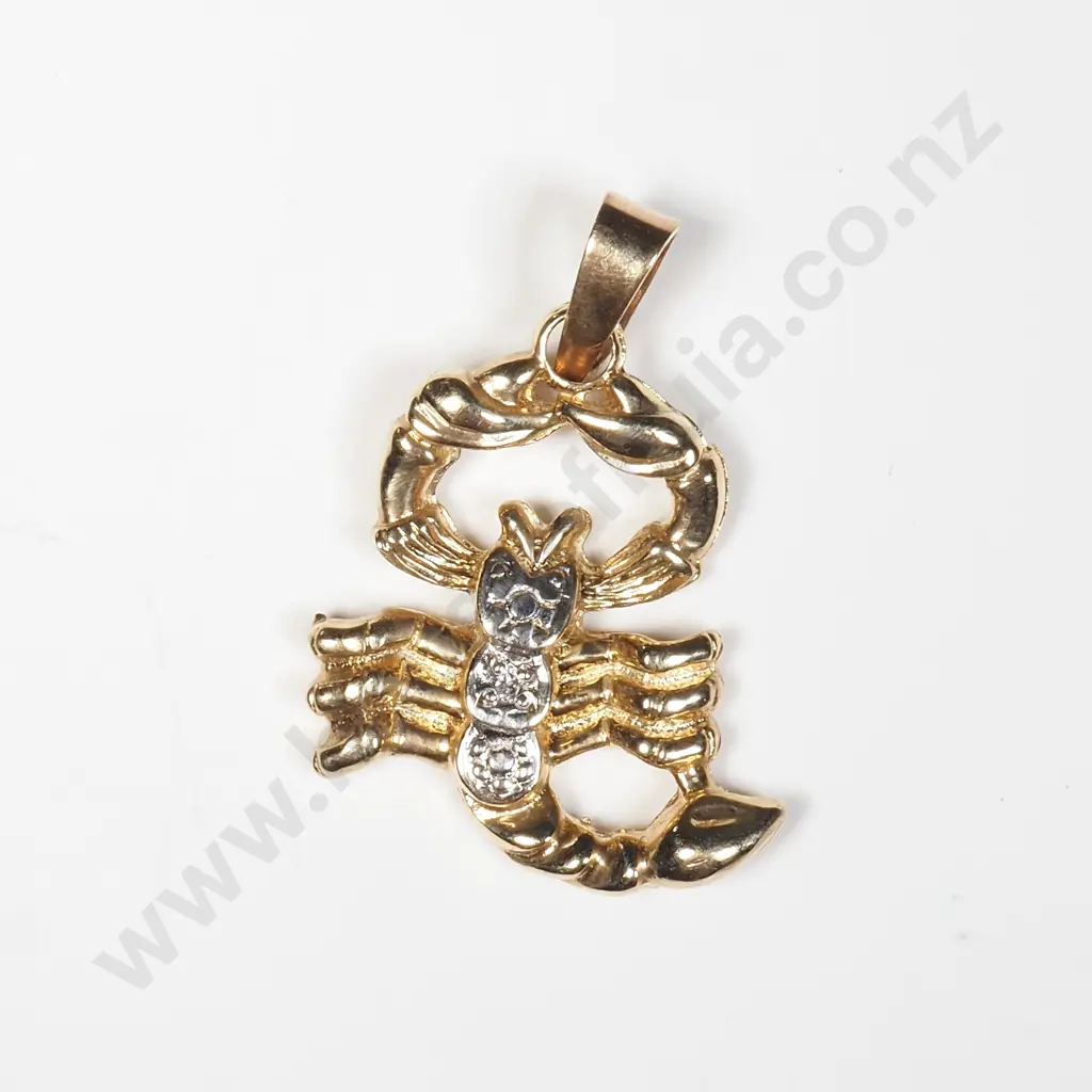9ct Gold Scorpian Pendant Image 1++