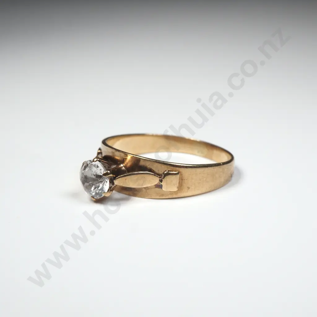 Vintage 9ct Gold Solitaire Ring Image 1++