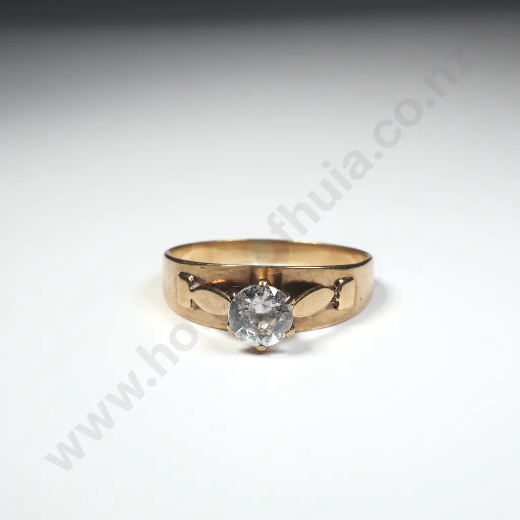 Vintage 9ct Gold Solitaire Ring Image 1++