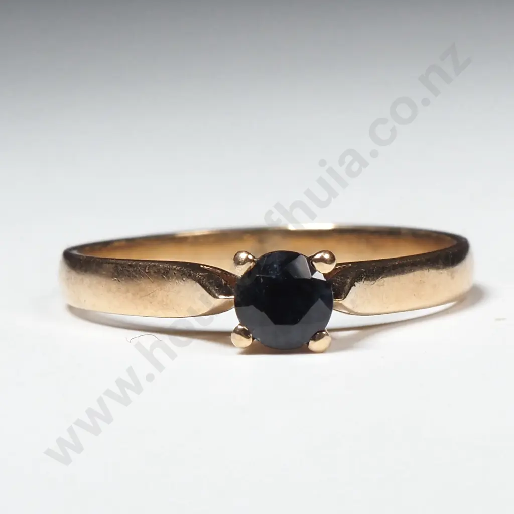 9ct Gold Sapphire Solitaire Ring Image 1++