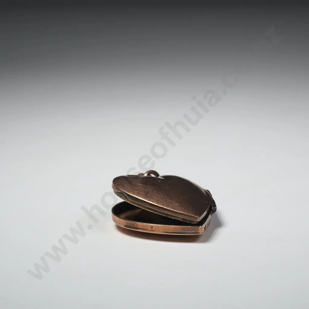 9ct Gold Pendant Image 1++