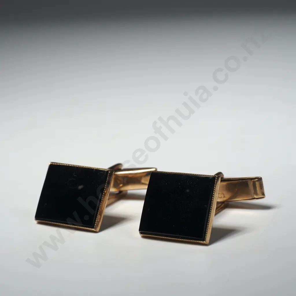 9ct Gold Cufflinks w Onyx Panels Image 1++