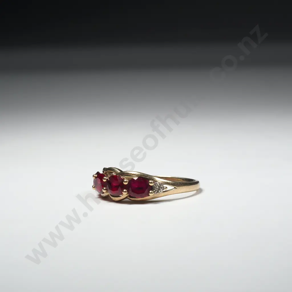 Vintage 9ct Gold Ring Image 1++