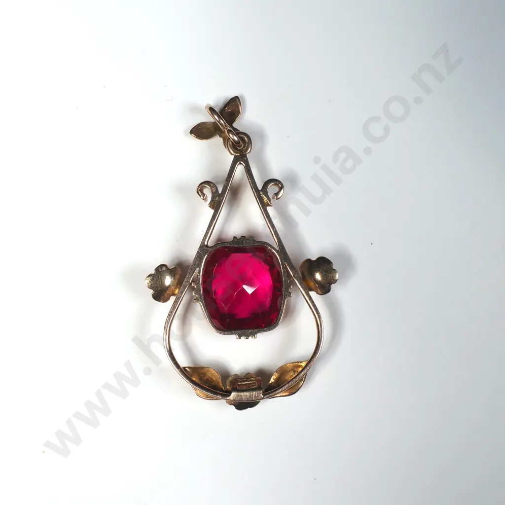 9ct Gold Pendant Image 1++