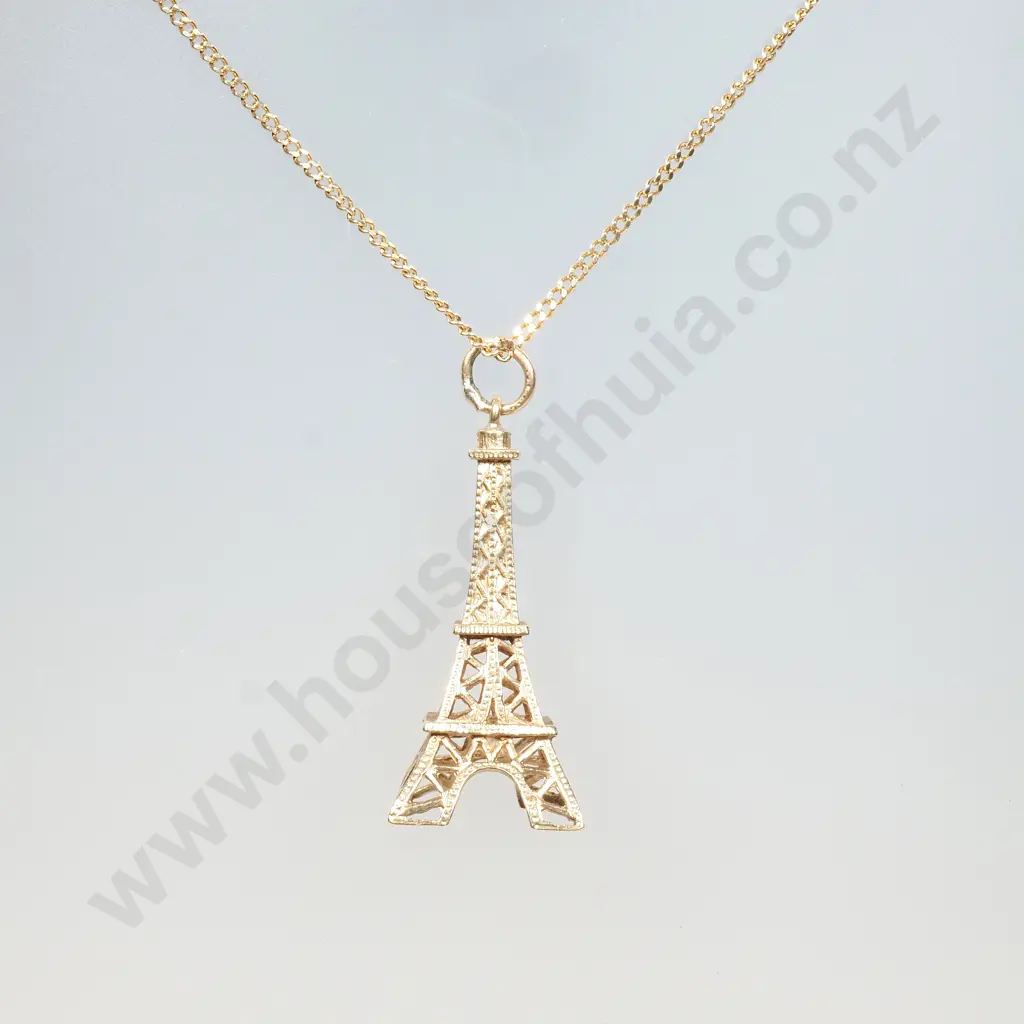 9ct Gold Eifel Tower Pendant on 9ct Gold Chain Image 1++