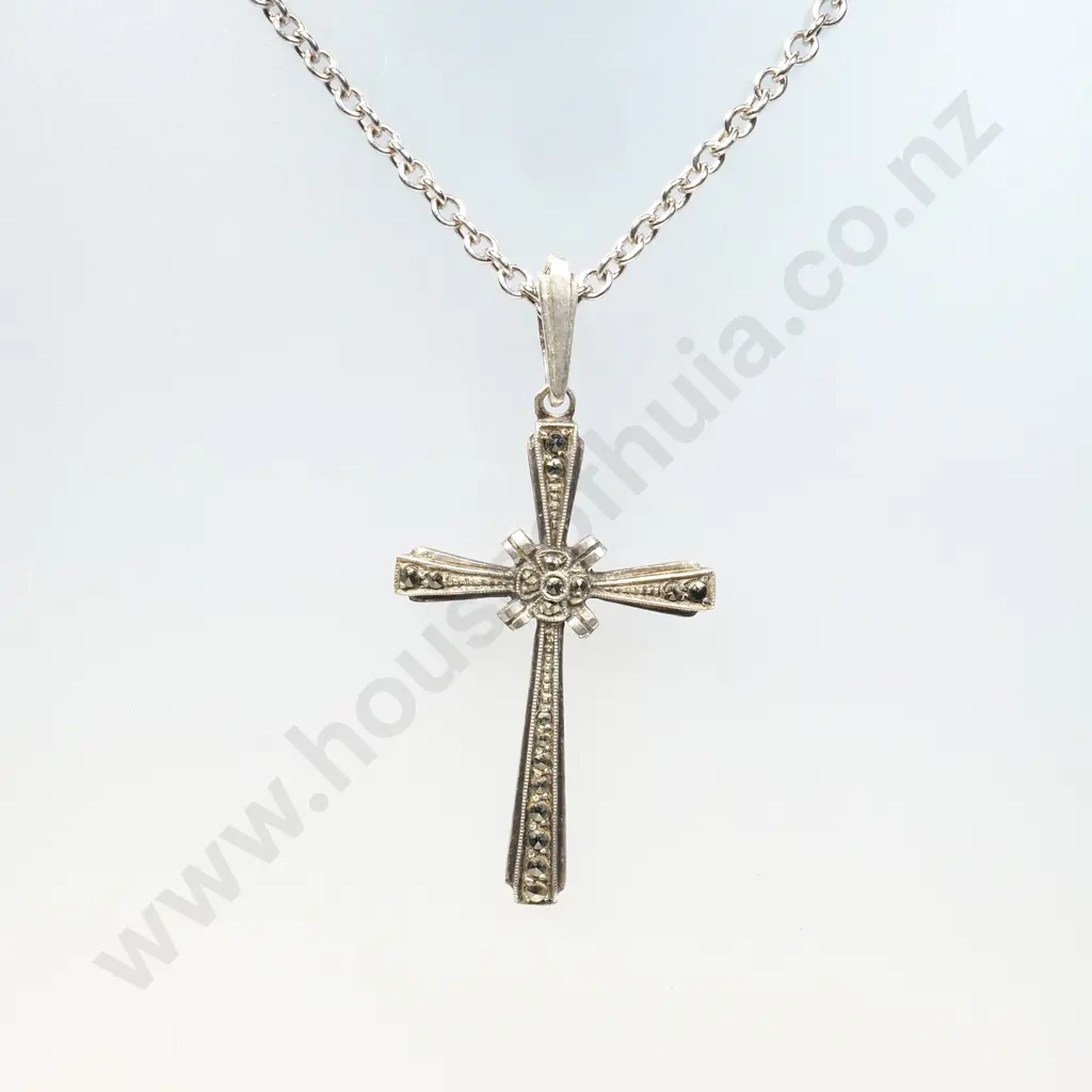 Sterling Silver Cross Pendant on Sterling Silver Chain Image 1++