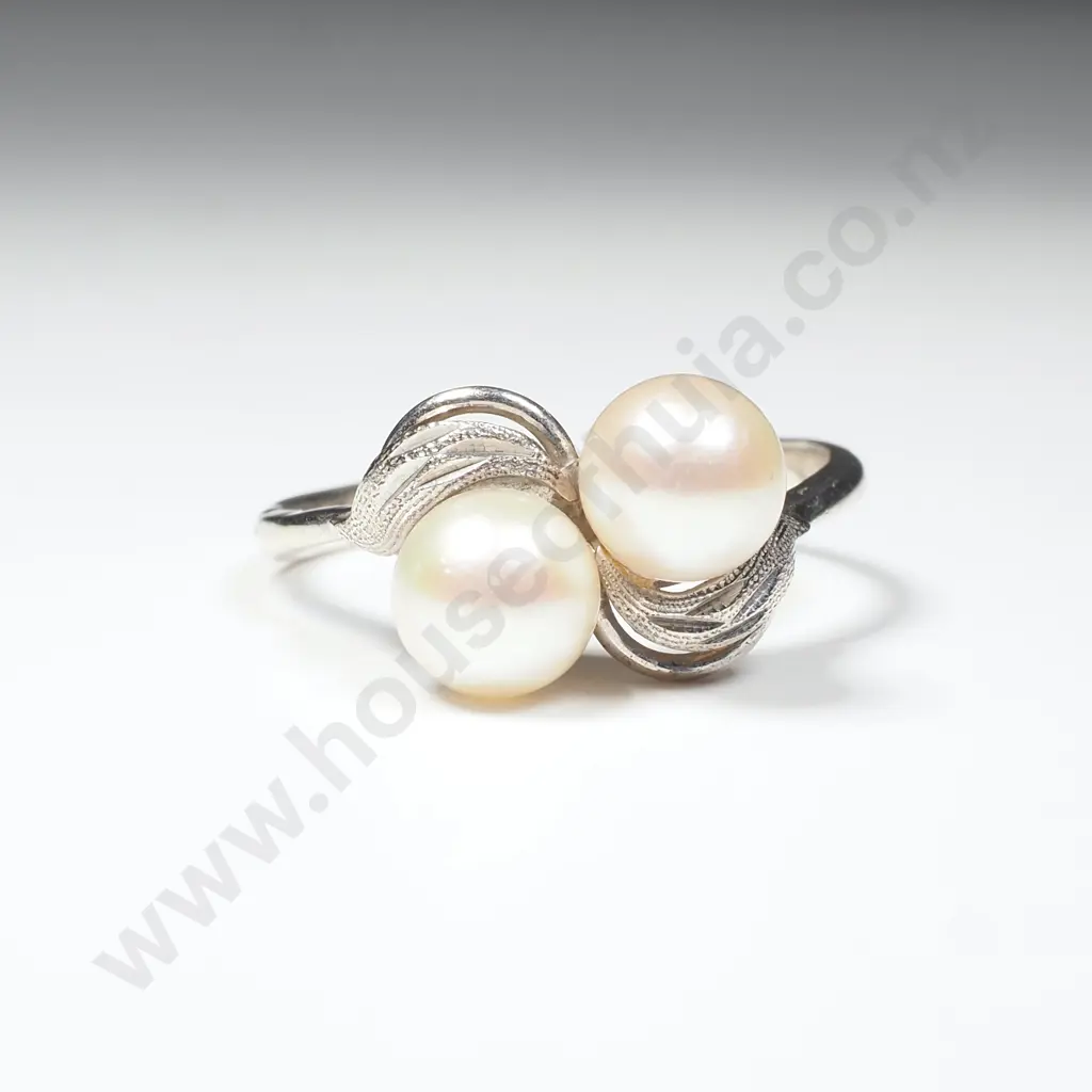 14ct White Gold Two Pearl Ring Image 1++