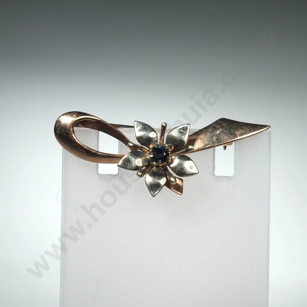 Vintage 9ct Gold Flower Brooch Image 1++