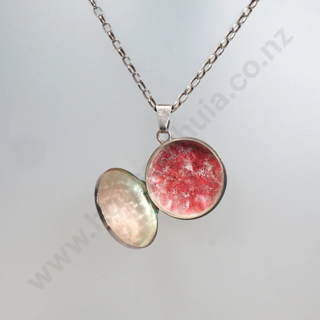 Sterling Silver Round Engraved Locket on Sterling Silver Chain Image 1++