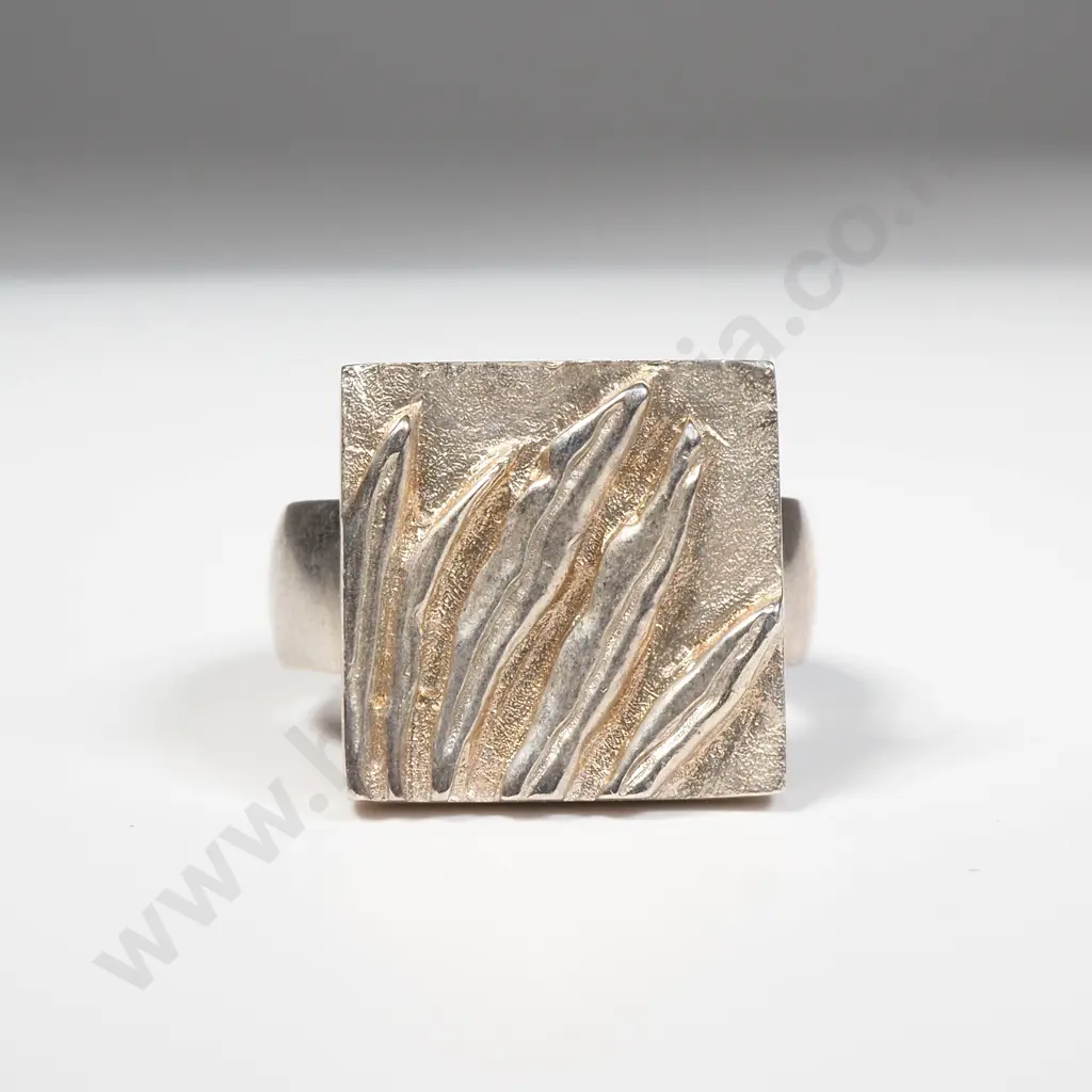 Sterling Silver New Zealand ‘Flax’ Ring Image 1++