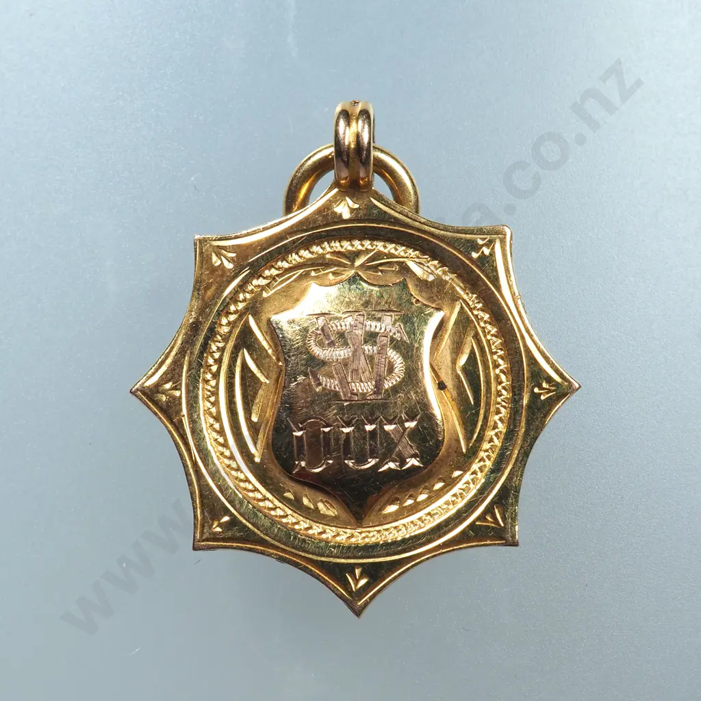 1934 9ct Gold Dux Medal Image 1++