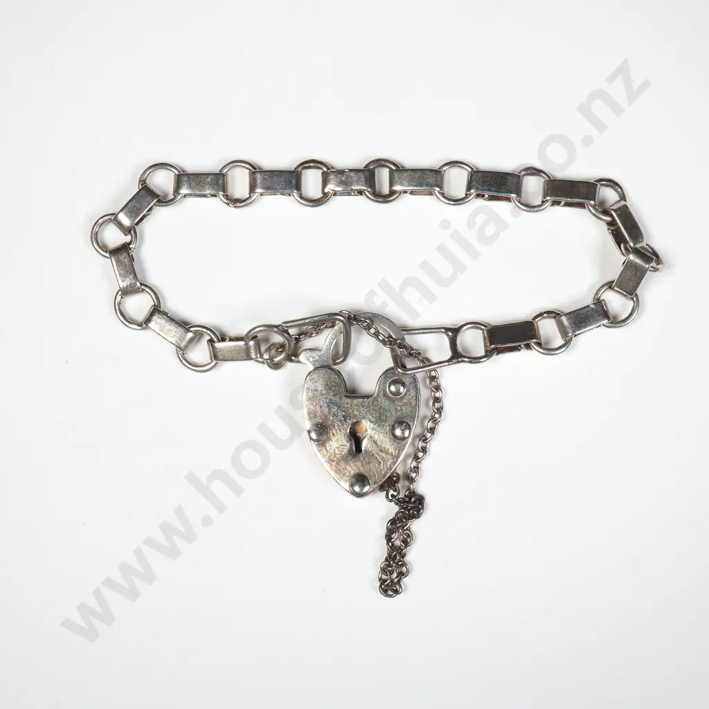 Child’s Sterling Silver Padlock Bracelet Image 1++