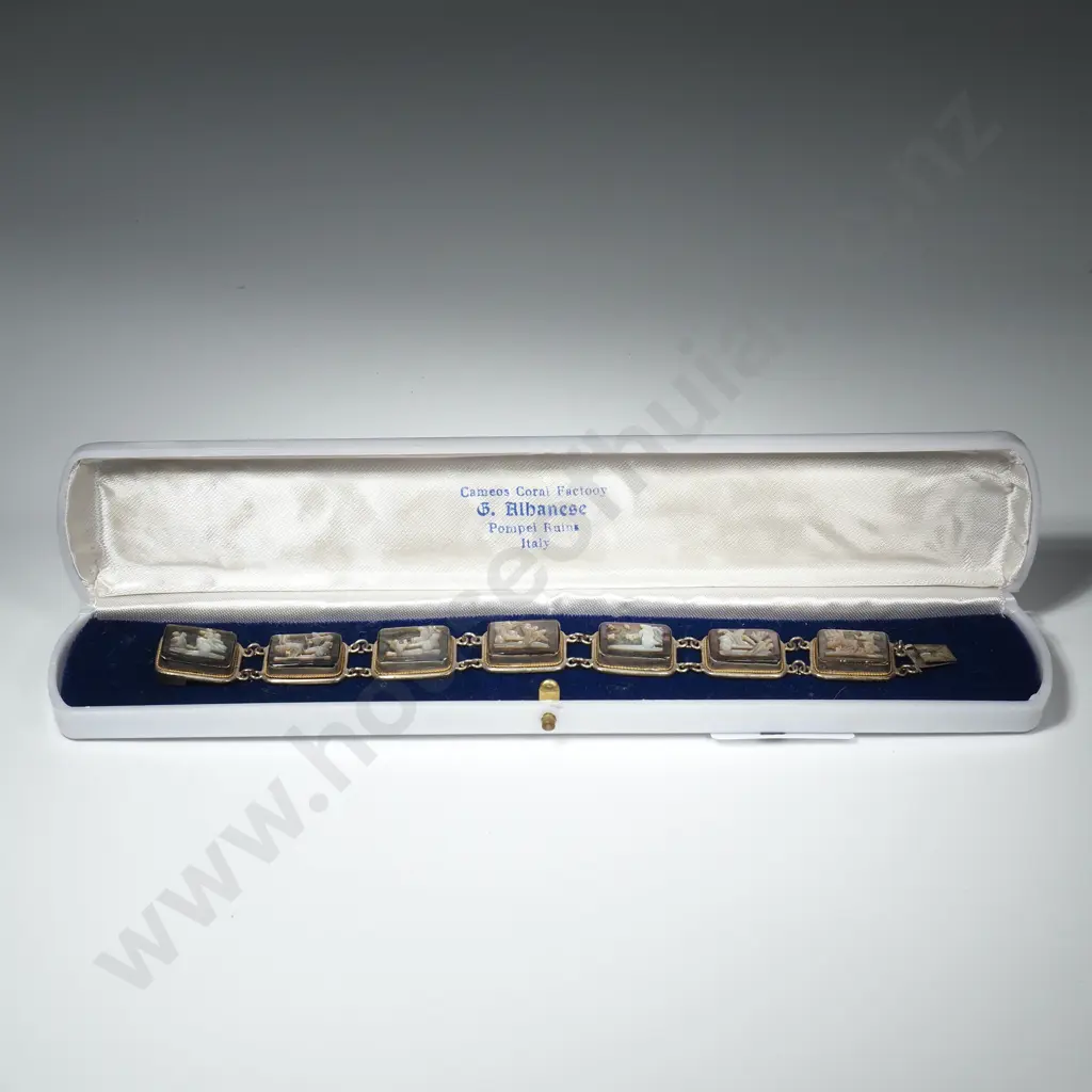 Cased Vintage .800 Silver & Mother of Pearl Bracelet Image 1++