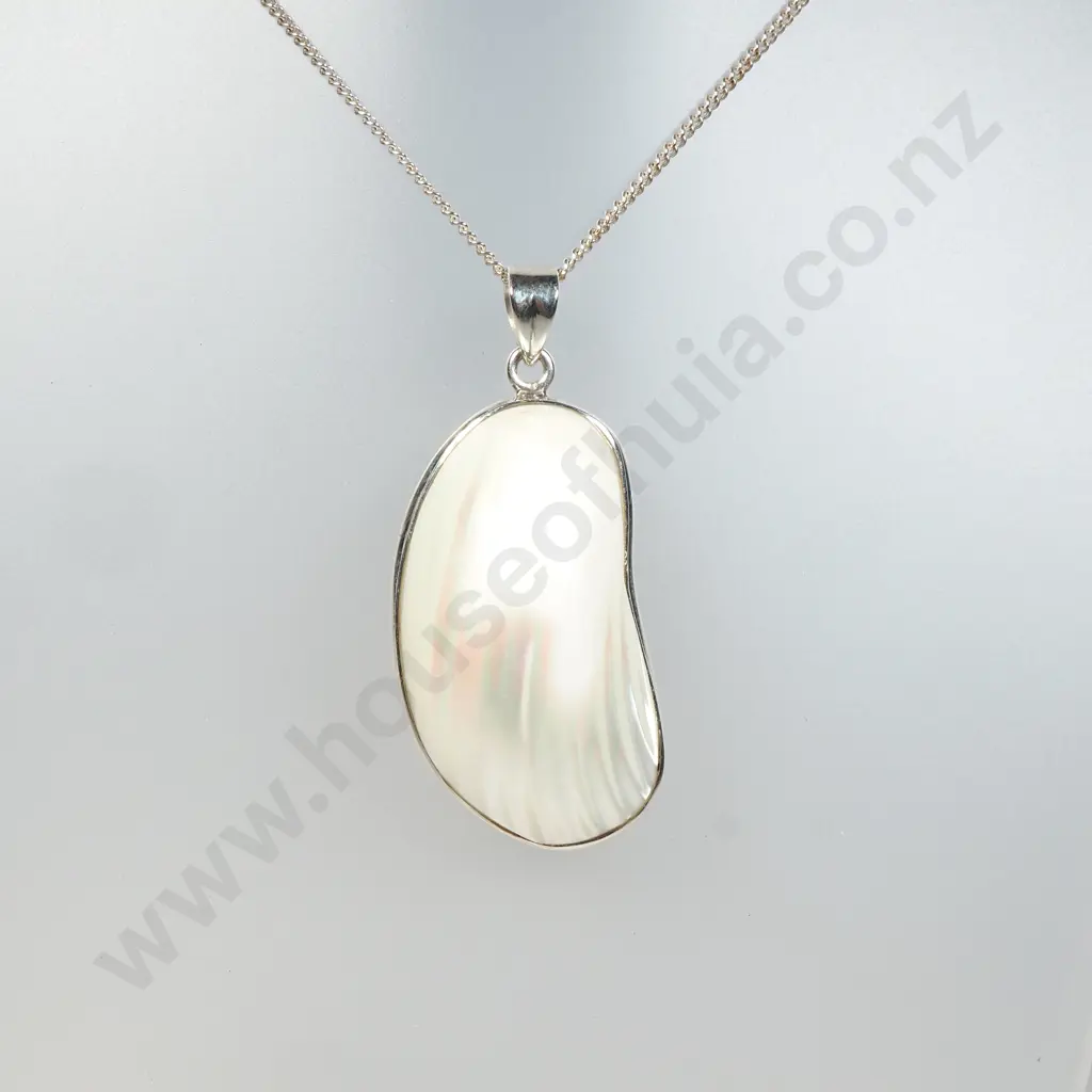 Sterling Silver Mother of Pearl Necklace W/ Sterling Silver Chain Image 1++