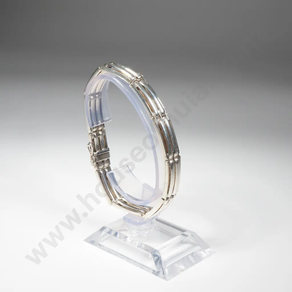 Heavy Sterling Silver Gate Style Bracelet Image 1++