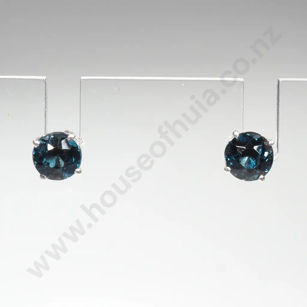 Sterling Silver London Luxe Topaz Studs Image 1++