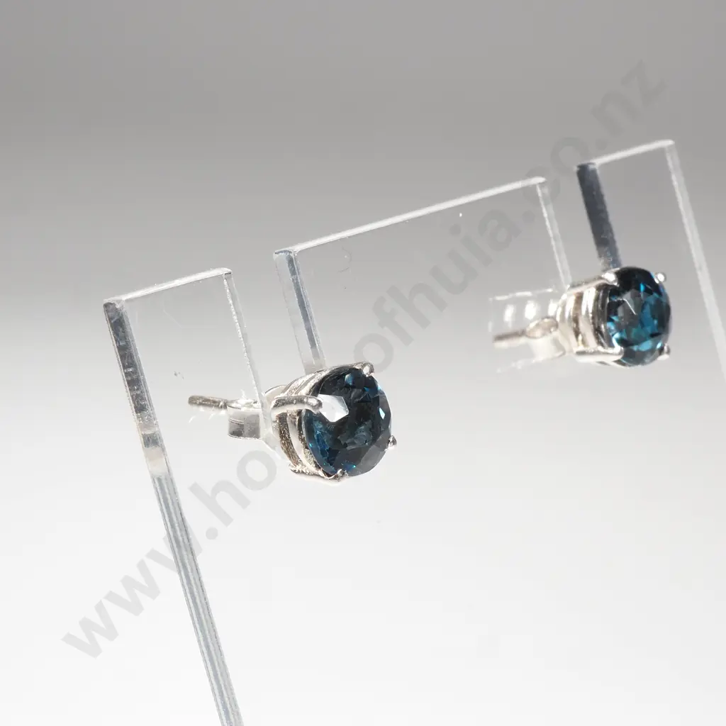 Sterling Silver London Luxe Topaz Studs Image 1++