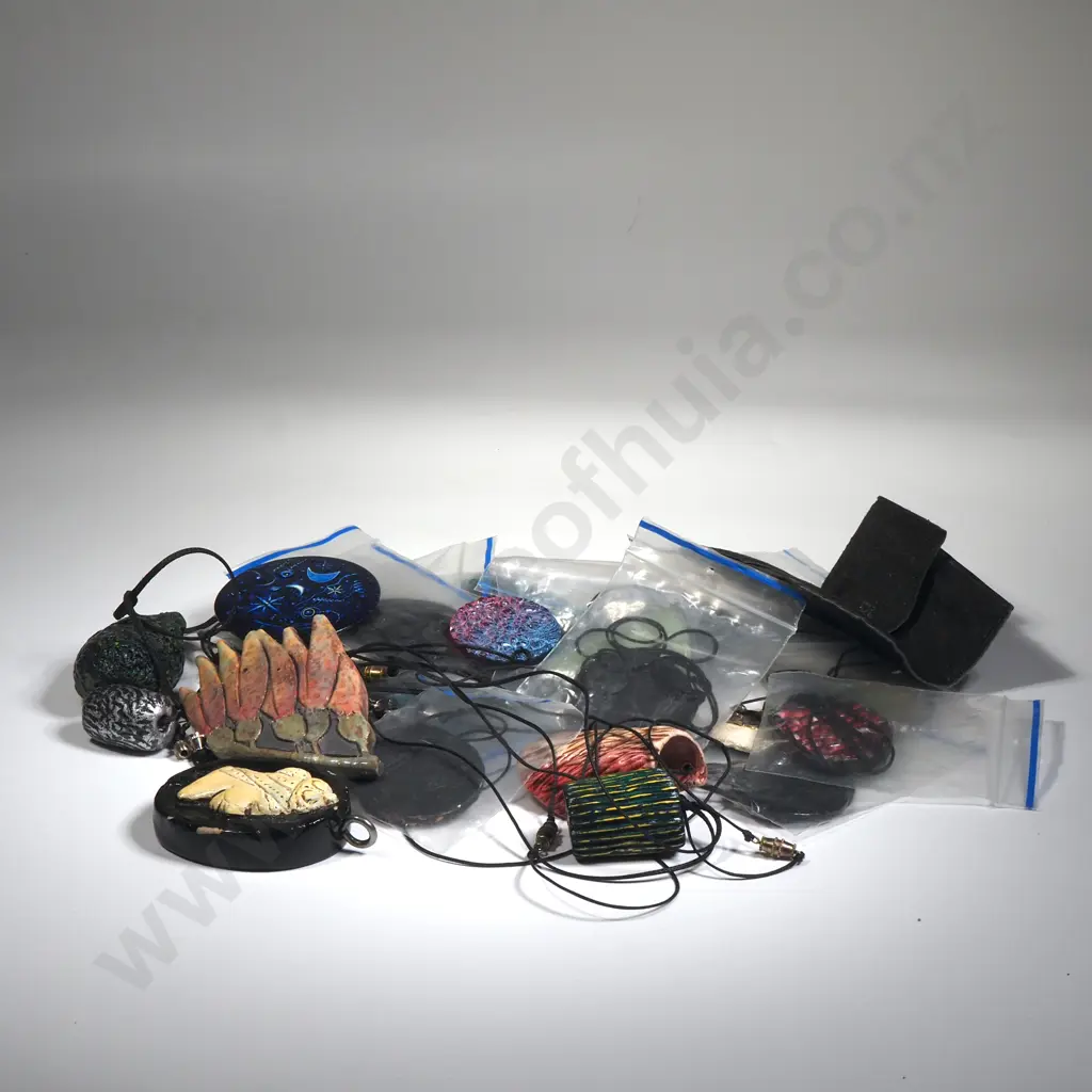 Quantity of Mainly Hand Crafted Pottery Jewellery Including Pendants & Brooches Image 1++