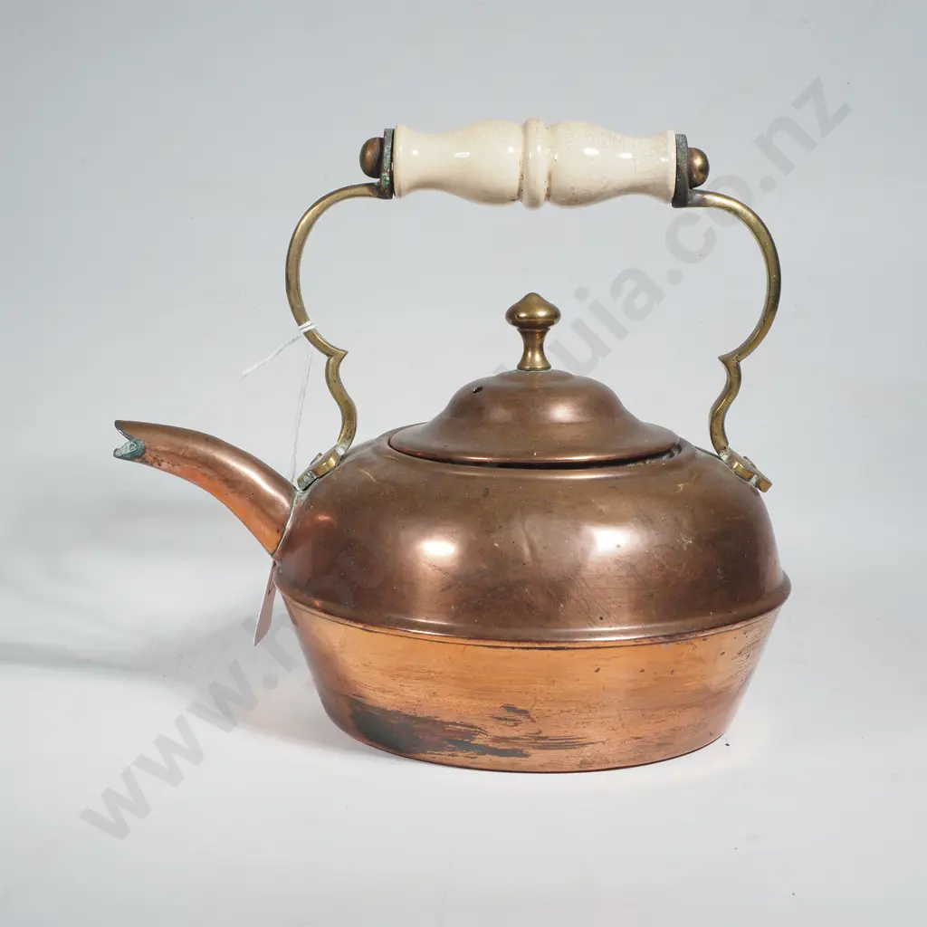 Vintage Copper & Brass Kettle w China Handle Image 1++