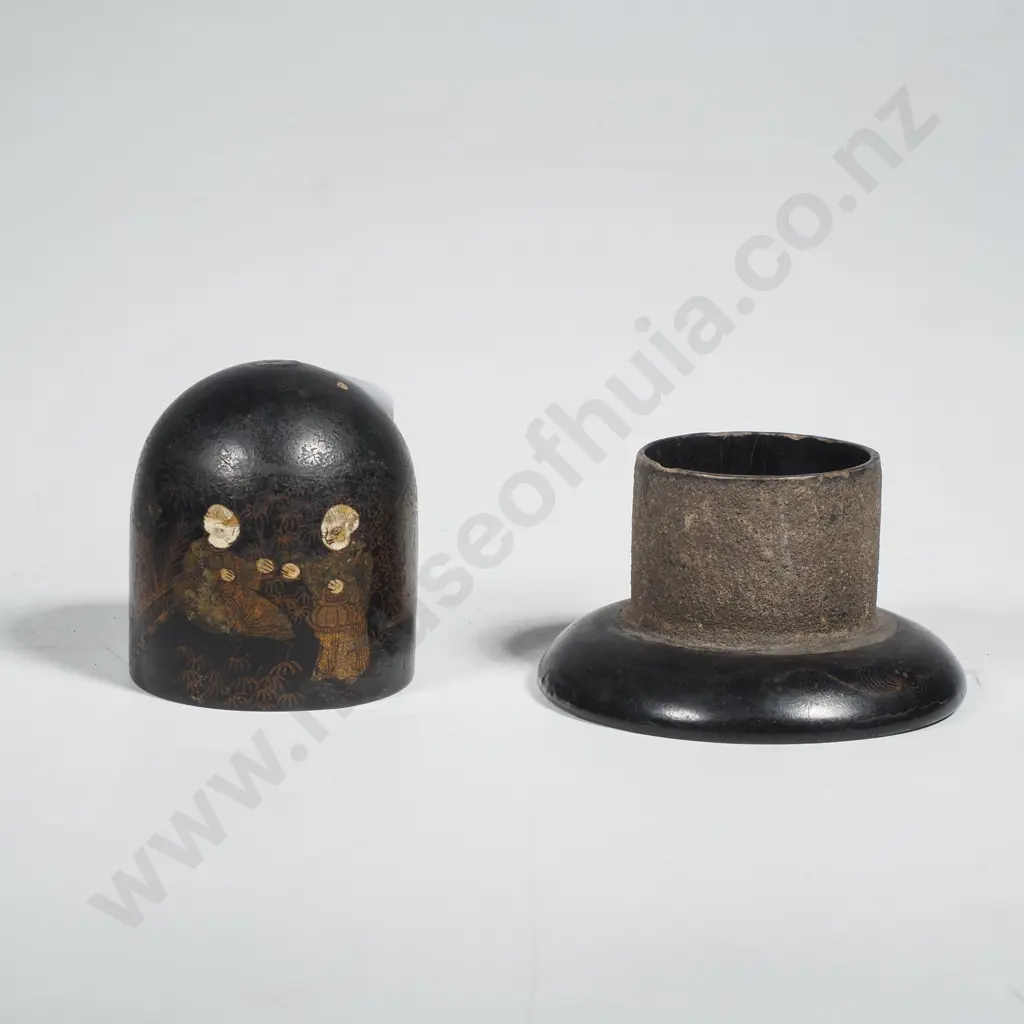 Victorian Papier Mache Chinoiserie Lacquered Match Safe & Striker  w Small Aperture on Top for a Match Image 1++