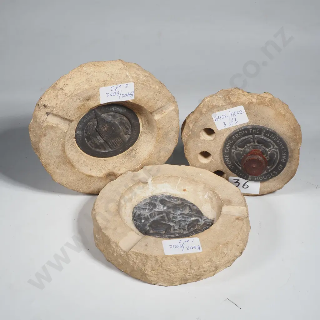 UK Houses of Parliament - 3 x souvenir items Image 1++