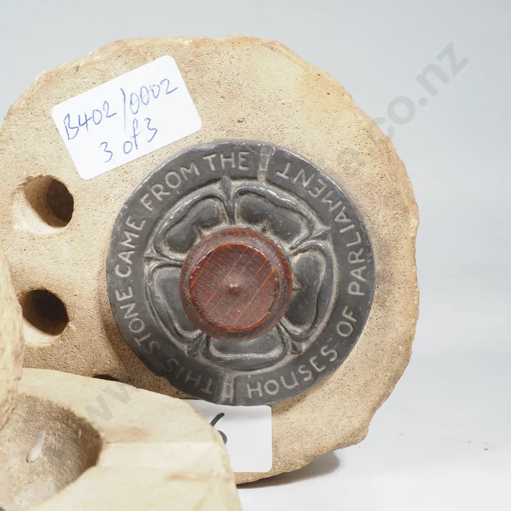 UK Houses of Parliament - 3 x souvenir items Image 1++