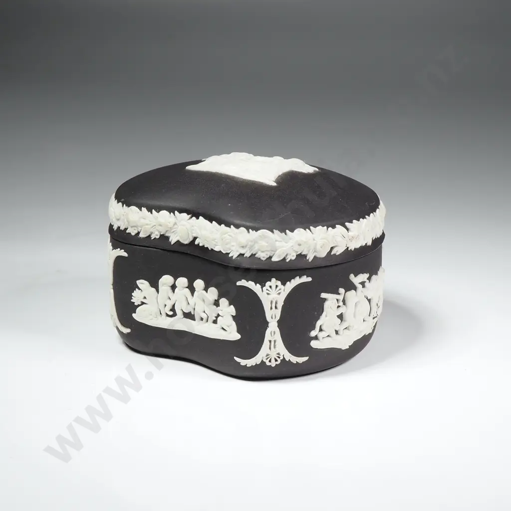 Wedgwood Black Jasperware Kidney Shaped Trinket Box w White Classical Figures in Bas Relief Image 1++