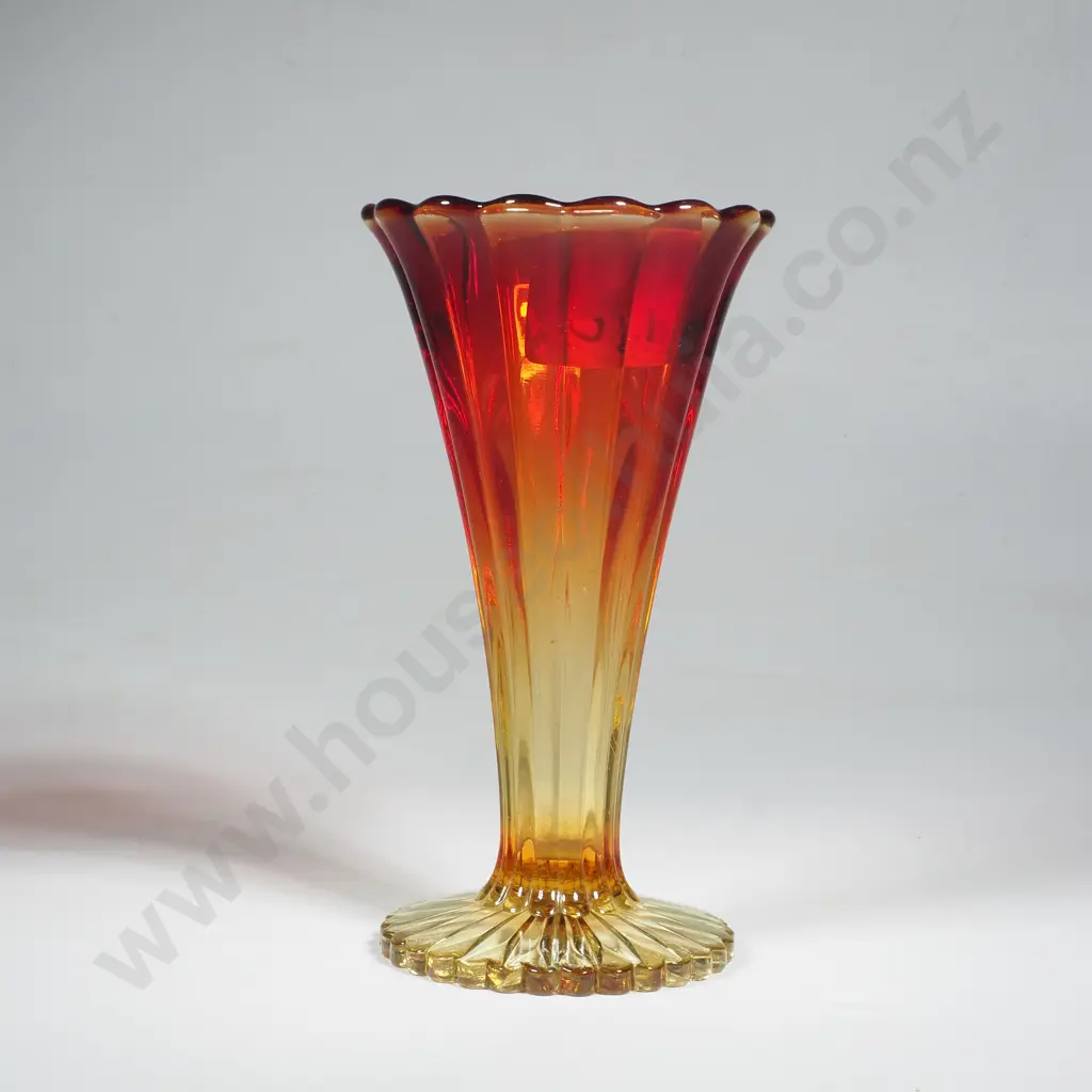 Vintage American Amberina Fluted Glass Vase Image 1++