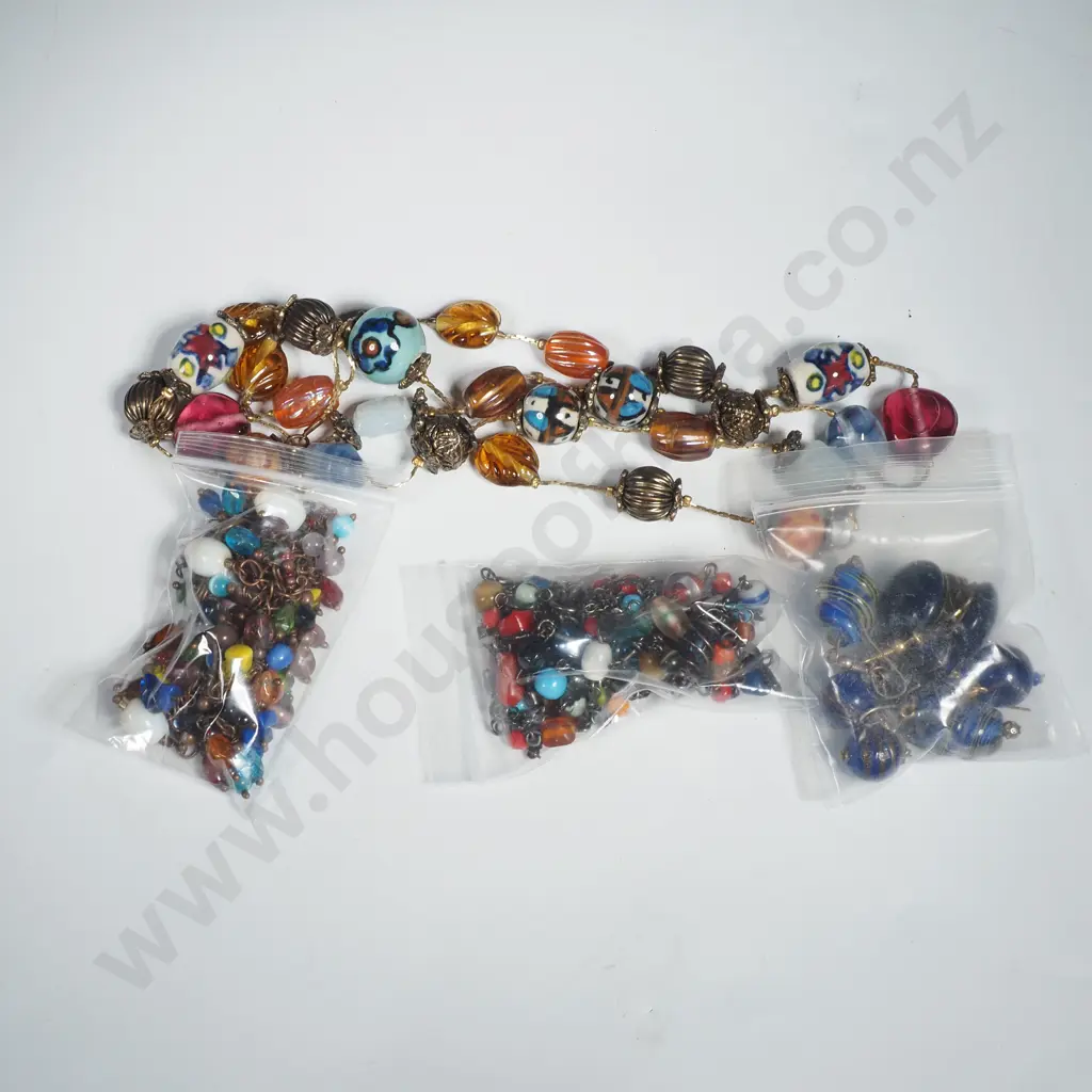 Costume Jewellery Image 1++