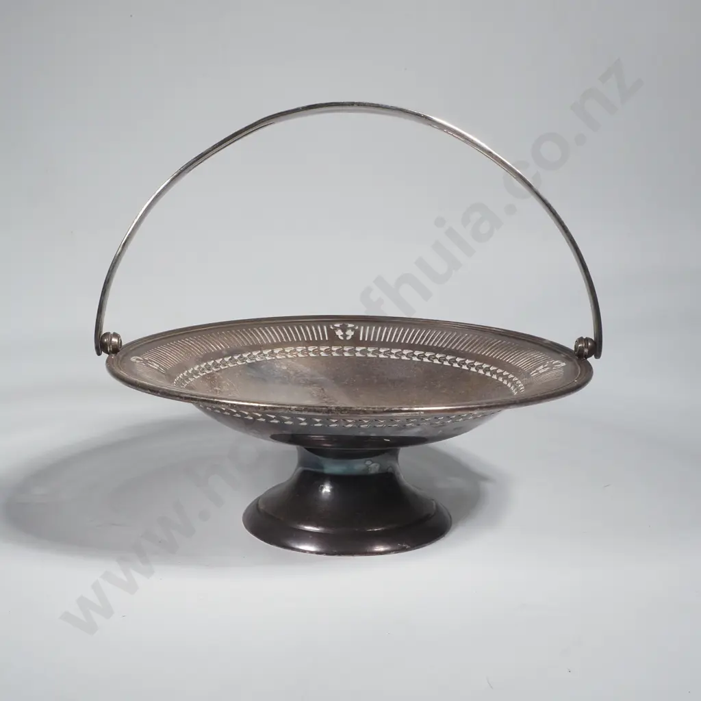 Antique Silverplate Pedestal Fruit Basket Trophy - Fastest Time , 5 Miles, 1929 Image 1++