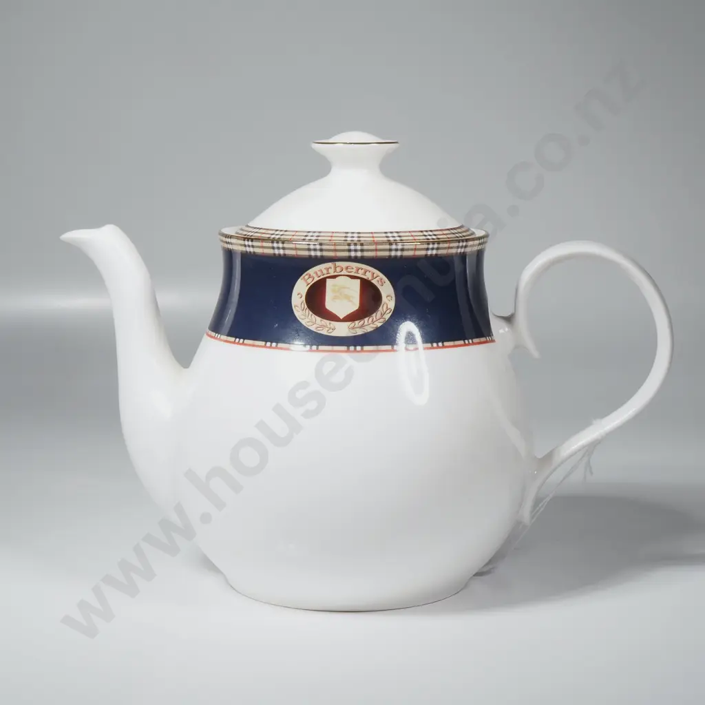 Vintage Burberrys of London Fine Bone China Teapot & w The Brands Iconic Tartan Check Pattern Image 1++