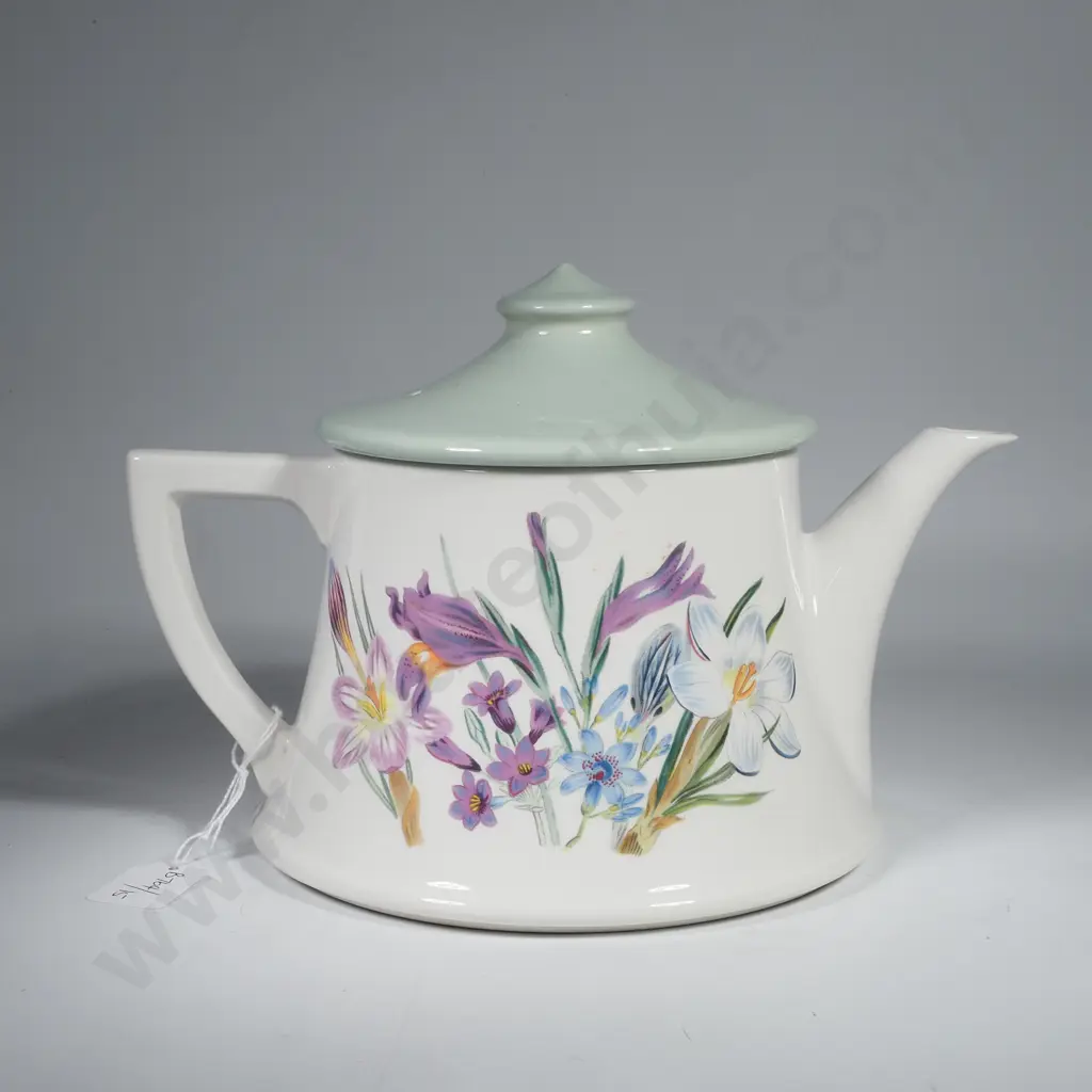 Portmeirion  'Variations' Teapot w Sleek Base & Angular Handle Image 1++