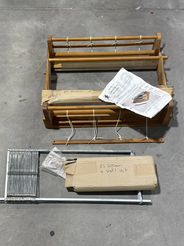 Vintage NZ Made Teko Teko Loom in Box  Image 1++