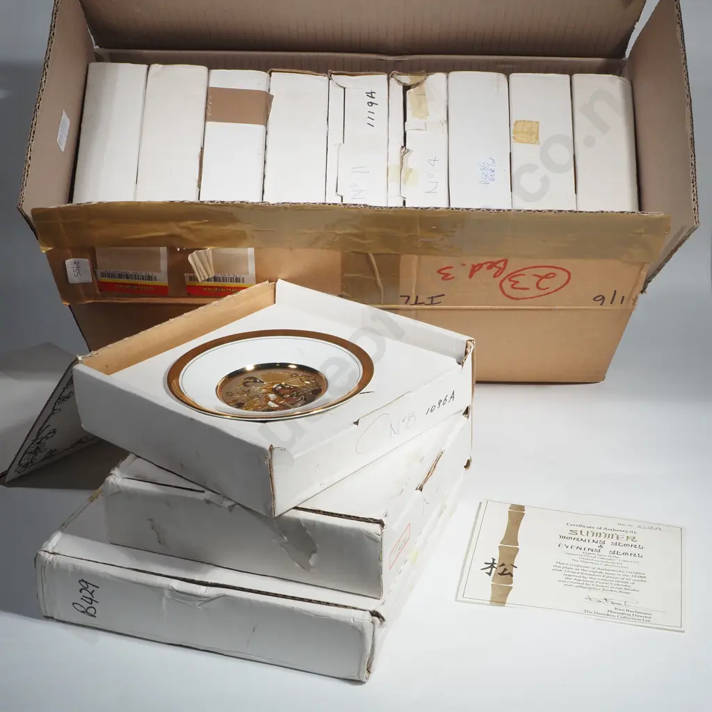 12 Boxed Oriental Commemorative Plates Image 1++