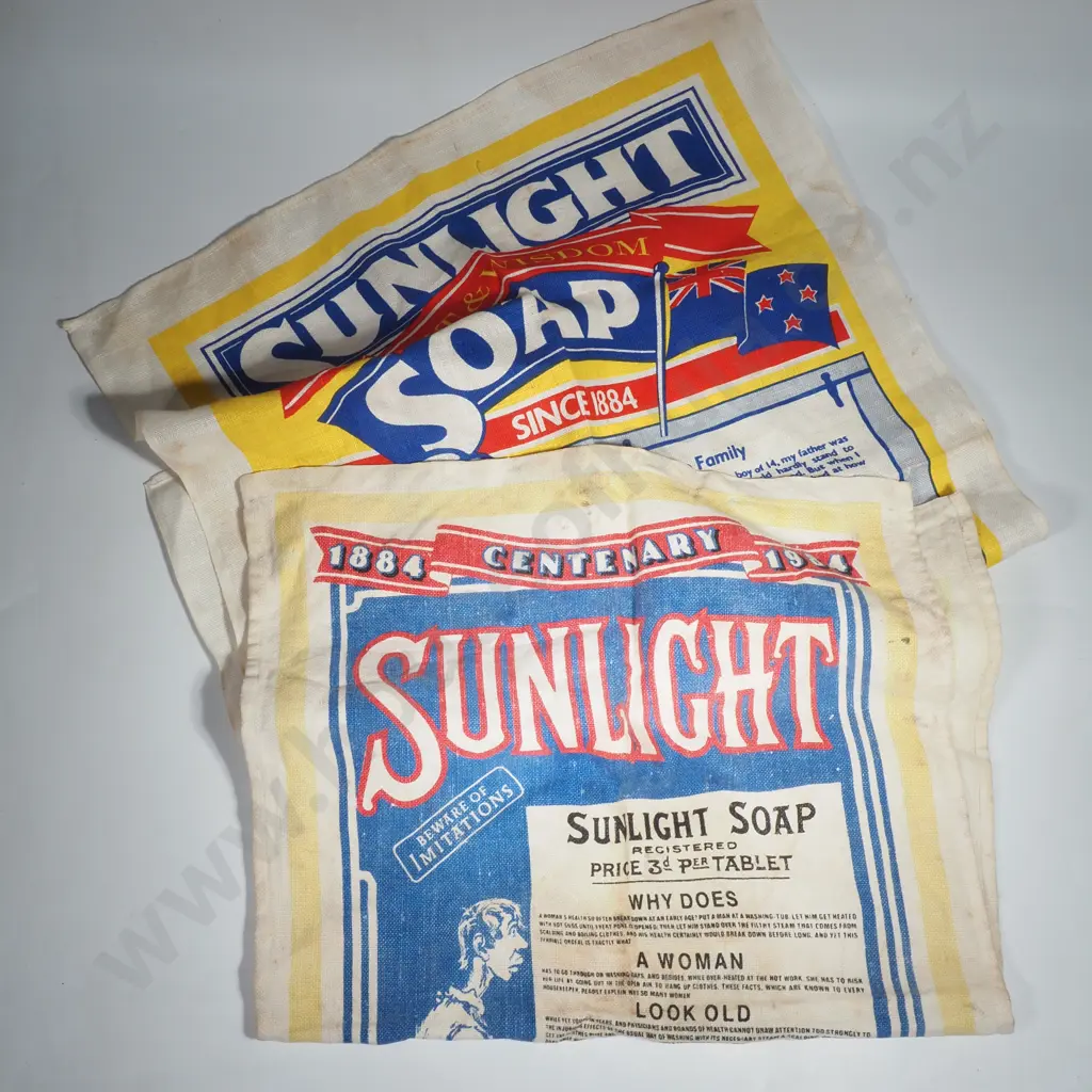 2 x Vintage Sunlight Soap Advertising Tea Towels Image 1++