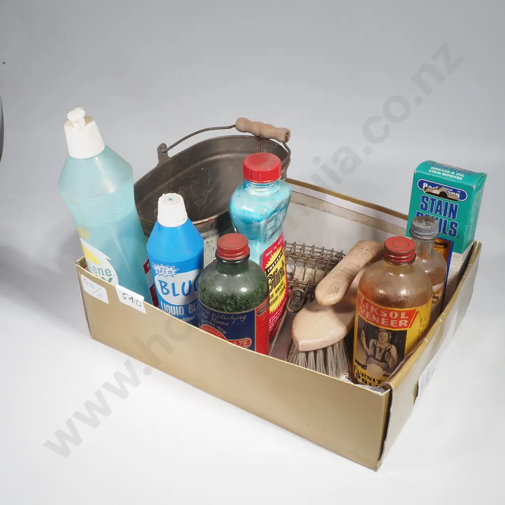 Assorted Lot of Vintage Household Products / Containers Image 1++