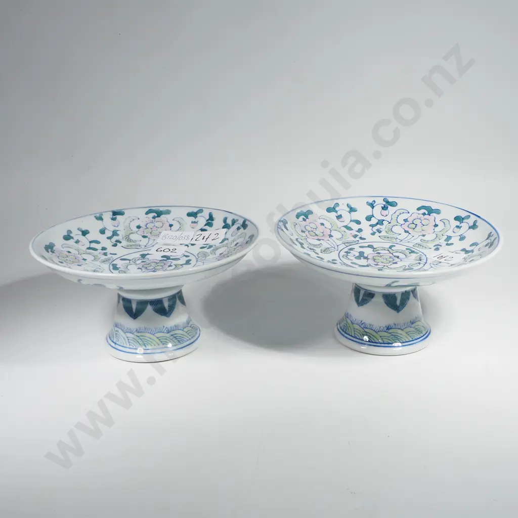 Pair of Cake Plate Stands Image 1++
