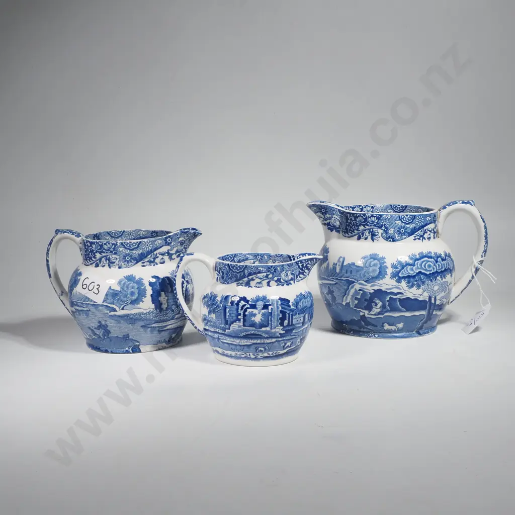 Three Spode Graduated Jugs in the 'Italian' Pattern Image 1++