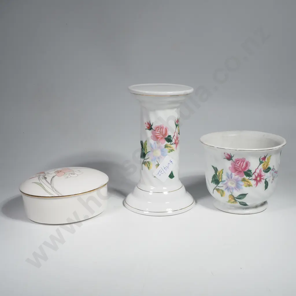 Miniature Jardinere & Stand w Floral Decoration on White Ground & Yamaji Trinket Box Image 1++