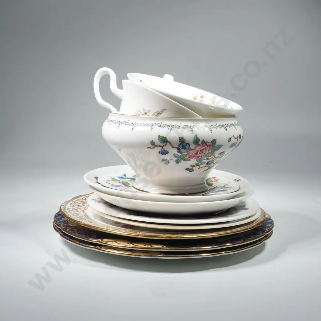 Various Fine China Items to Include Image 1++
