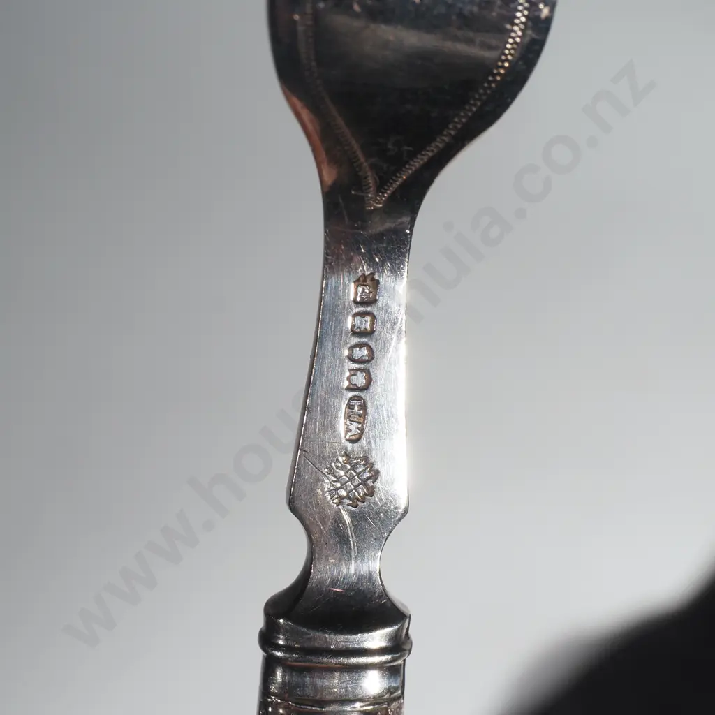 Set of Nine High Quality S/P Cutlery in Quality Carry Bag  Image 1++