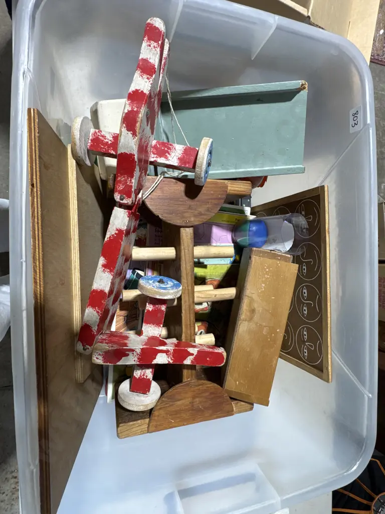 Box Containing Vintage Wooden Toys, Dominos, Jigsaws & Juggling Balls Image 1++