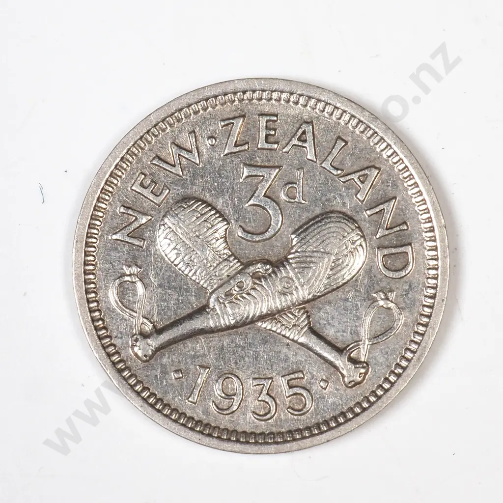 1935 New Zealand Threepence - Better Grade Image 1++