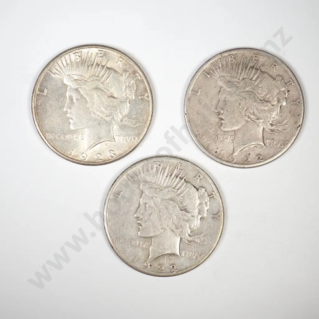 3 x USA Peace silver dollars, 2 x 1922 S, 1923 S Image 1++