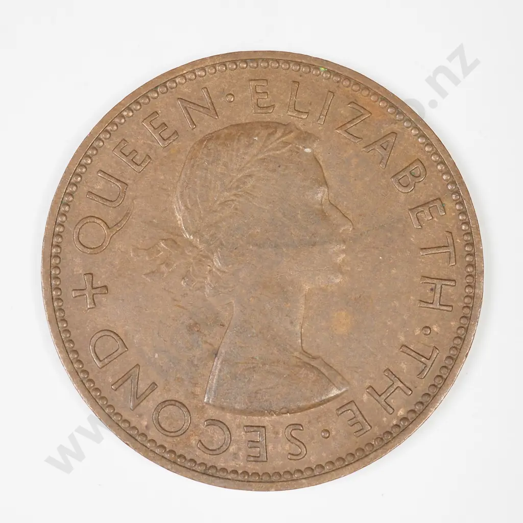 NZ 1956 no shoulder strap penny, very fine Image 1++