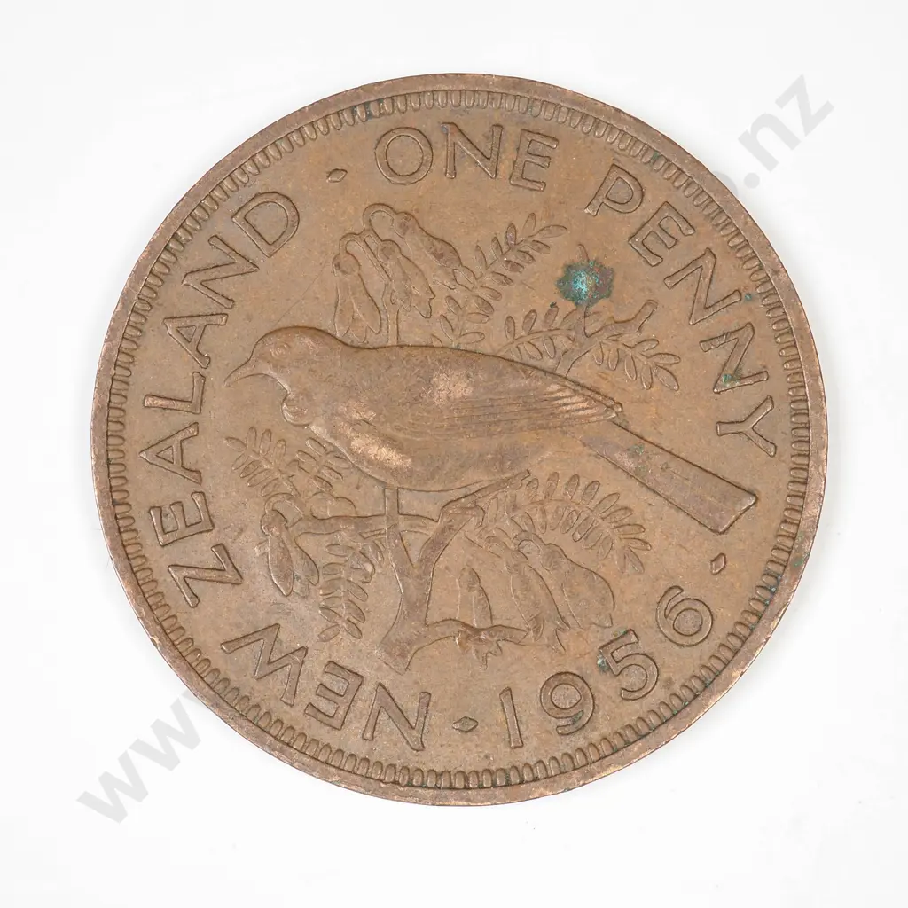 NZ 1956 no shoulder strap penny, very fine but verdigris spot on reverse Image 1++