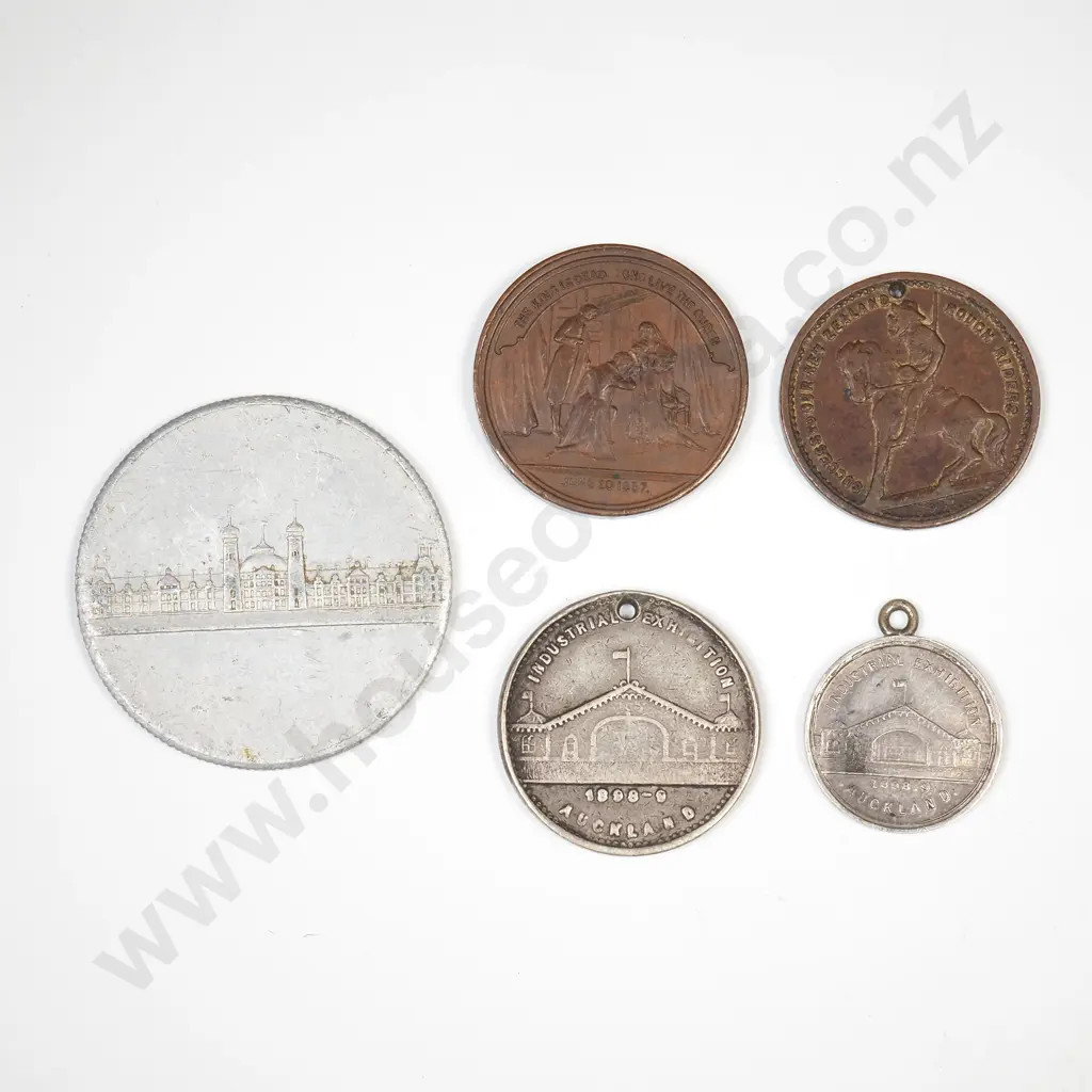 5 x commemorative medals including two sterling silver, 1897-1907 Image 1++