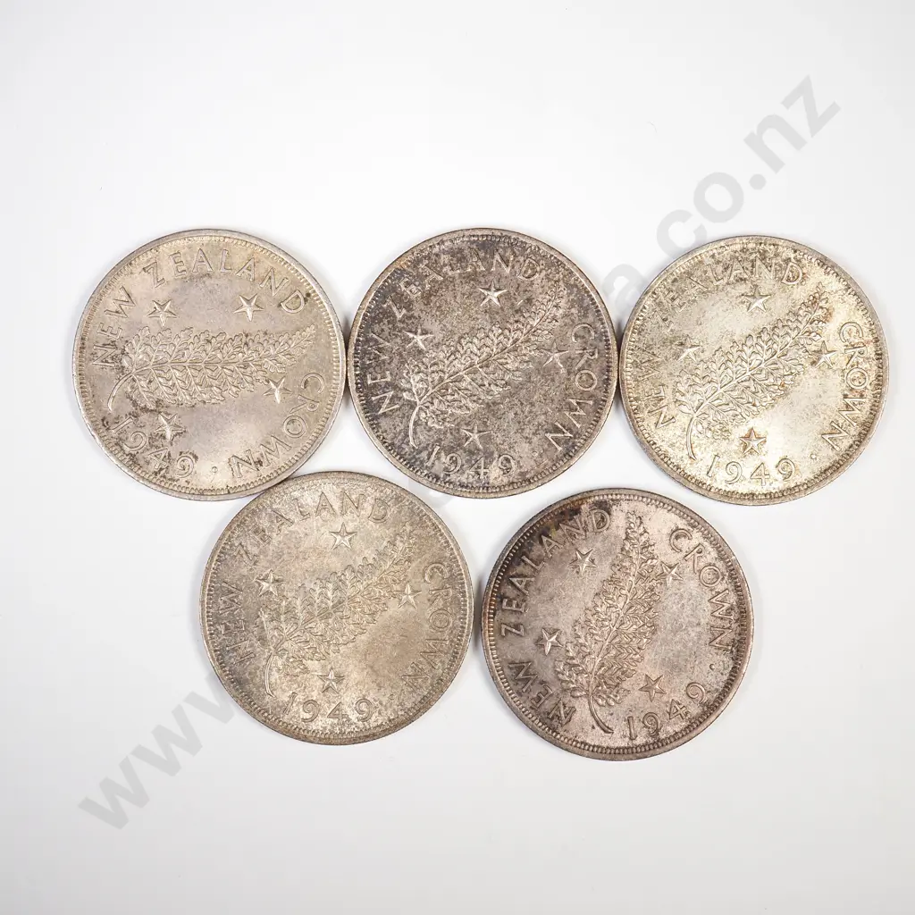  5 x 1949 silver crowns, extremely fine or better, toned Image 1++